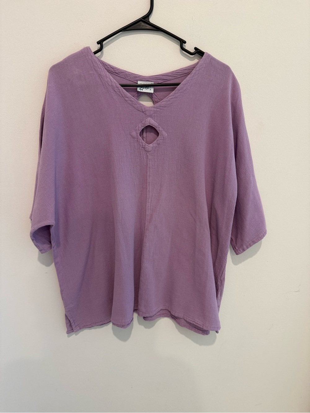 Oh My Gauze! Lavender Keyhole V-Neck Tunic Size 3